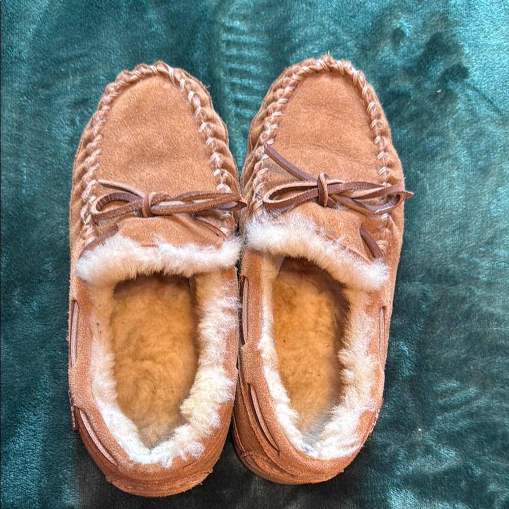 LL Bean Cozy Tan Moccasin Shoes